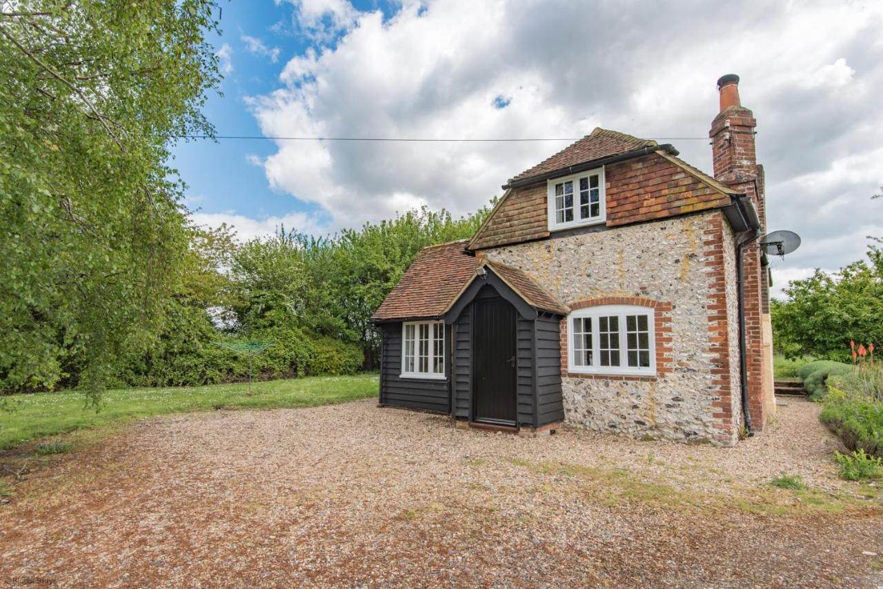Crow Cottage By Bloom Stays Faversham Εξωτερικό φωτογραφία